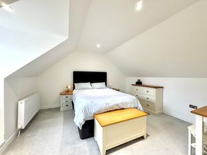 Photo 11- click for photo gallery